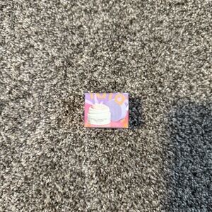 White elephant lala retro whipped cream